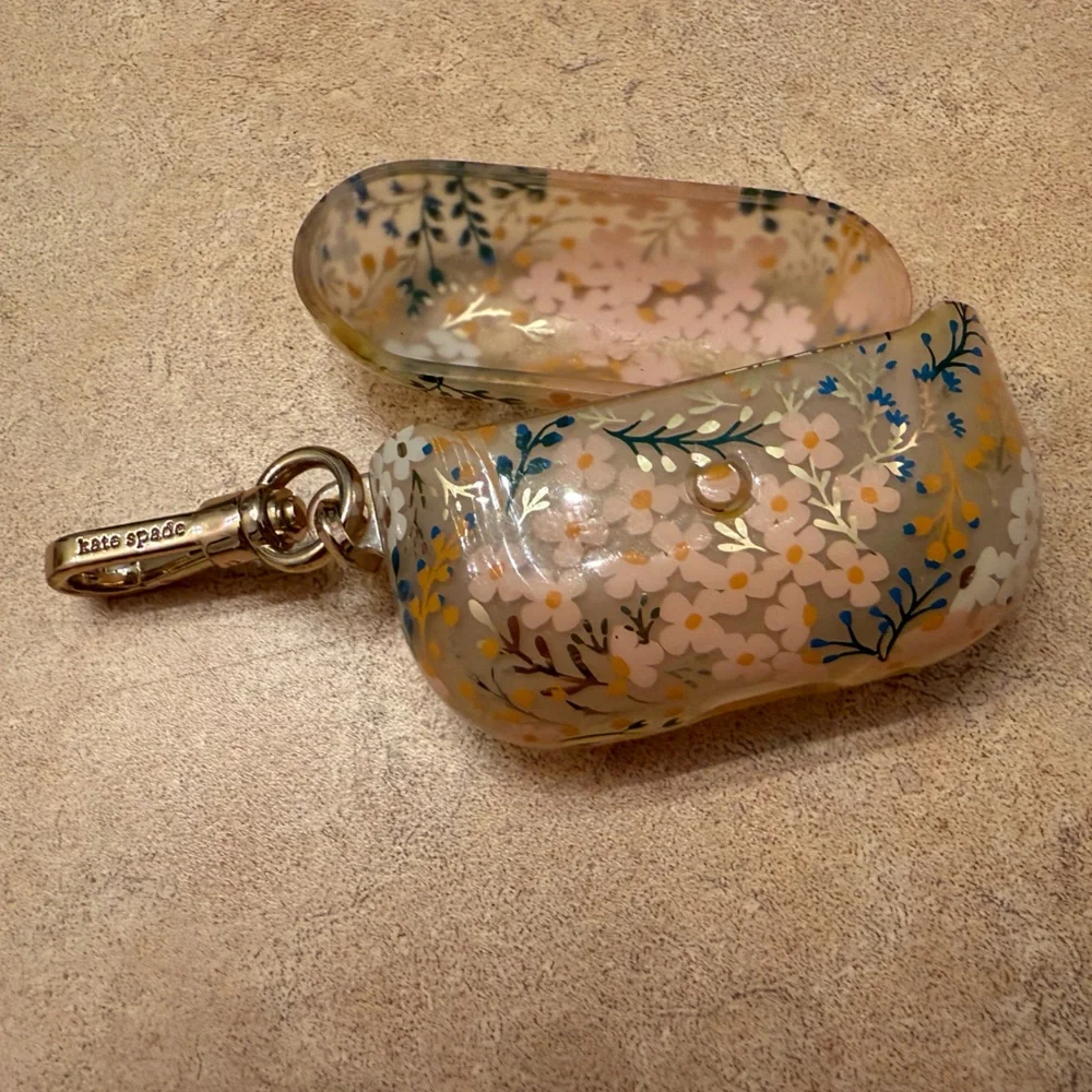 🌼🪻🌸Kate Spade Floral Print AirPods Pro Case w/ Keychain Accessory